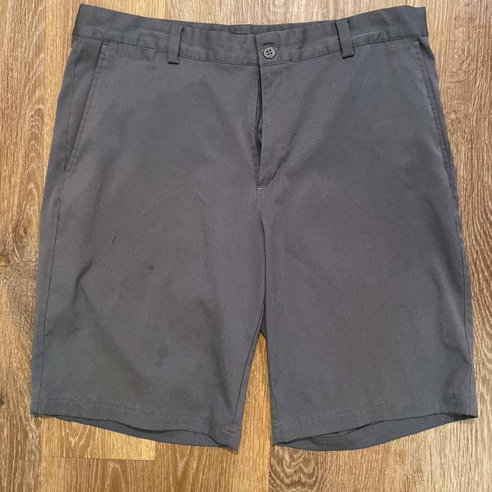 Nike Performance Golf Shorts - Picture 5 of 9